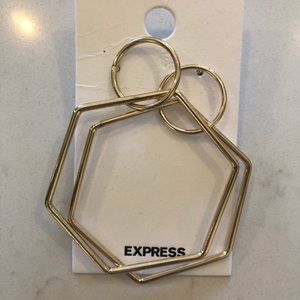 Express earrings